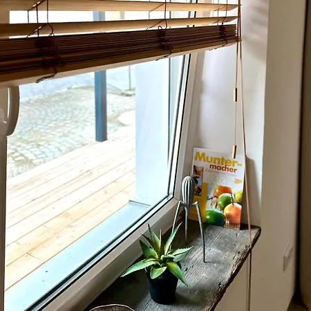 Beefree Cozy Mini Loft35 I Free Parking I Bus Stop Apartment *