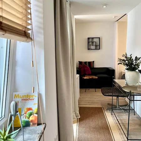 Beefree Cozy Mini Loft35 I Free Parking I Bus Stop Apartment